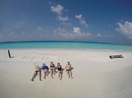 Hanifaru Transit Inn