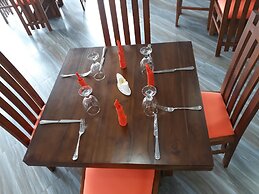 Emirates Luxury Apartments