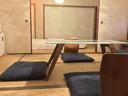 Sayama Aesthetics School