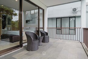 Mentari Hill View 7BR Villa with a Private Pool