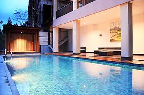 Mentari Hill View 7BR Villa with a Private Pool