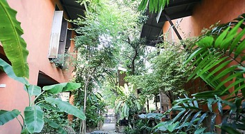 Baannoi Nornmuan Home