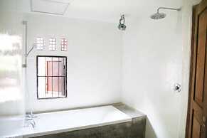 Baannoi Nornmuan Home