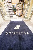 Quintessa Hotel Tokyo Haneda Comic & Books