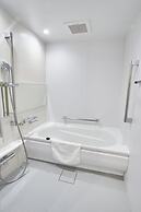 Quintessa Hotel Tokyo Haneda Comic & Books