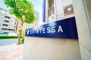 Quintessa Hotel Tokyo Haneda Comic & Books