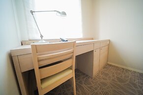 Quintessa Hotel Tokyo Haneda Comic & Books