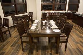 Grand 7 Hotel Kesbewa