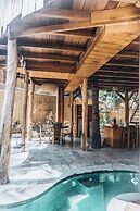 Gili Treehouses
