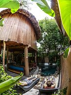 Gili Treehouses