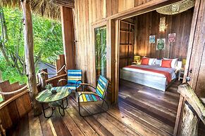 Gili Treehouses