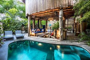 Gili Treehouses