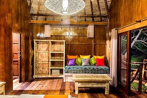 Gili Treehouses