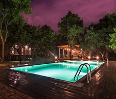 Eighth Wonder Resort