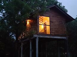 Eighth Wonder Resort