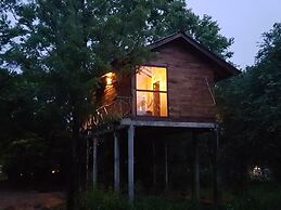 Eighth Wonder Resort