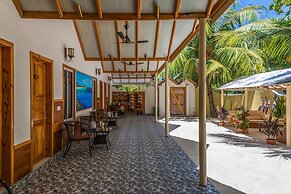 Relax Residence Thoddoo Maldives