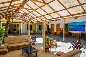 Relax Residence Thoddoo Maldives