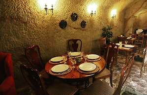 Canela Cave Hotel