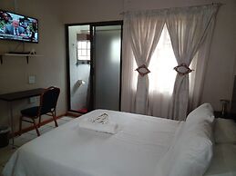 Vuya Nathi Bed & Breakfast