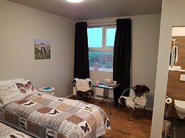 Skálatjörn Guesthouse