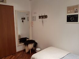 Skálatjörn Guesthouse