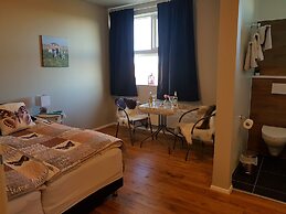 Skálatjörn Guesthouse