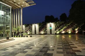 Radisson Lucknow City Center