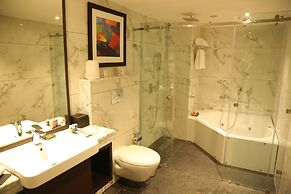 Radisson Lucknow City Center