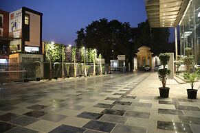 Radisson Lucknow City Center