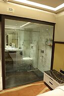 Radisson Lucknow City Center