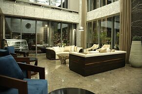 Radisson Lucknow City Center