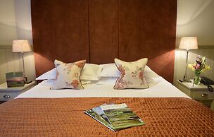 The White Hart Hotel