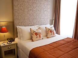The White Hart Hotel