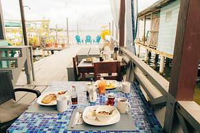 Saigon Bay Bed & Breakfast