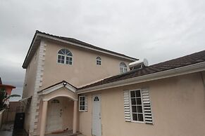 Summer Breeze Vacation Home