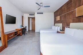 Krystal Urban Cancun & Beach Club