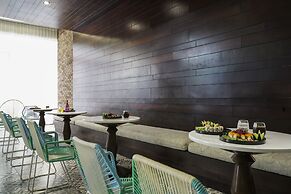 Krystal Urban Cancun & Beach Club