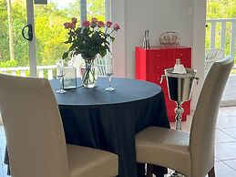 The Country House at Hunchy Montville