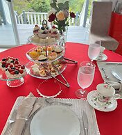 The Country House at Hunchy Montville