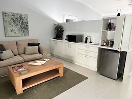 The Country House at Hunchy Montville