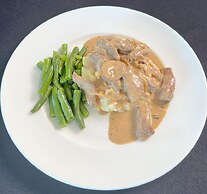 The Country House at Hunchy Montville