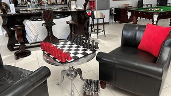 The Country House at Hunchy Montville