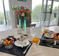 The Country House at Hunchy Montville