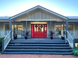 The Country House at Hunchy Montville