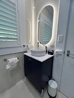 The Country House at Hunchy Montville