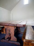 The Bouncing Lamb Backpackers