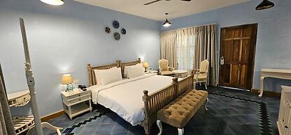 Amritara Aura Resort & Spa