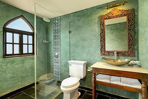 Aura Resort & Spa