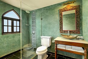 Amritara Aura Resort & Spa